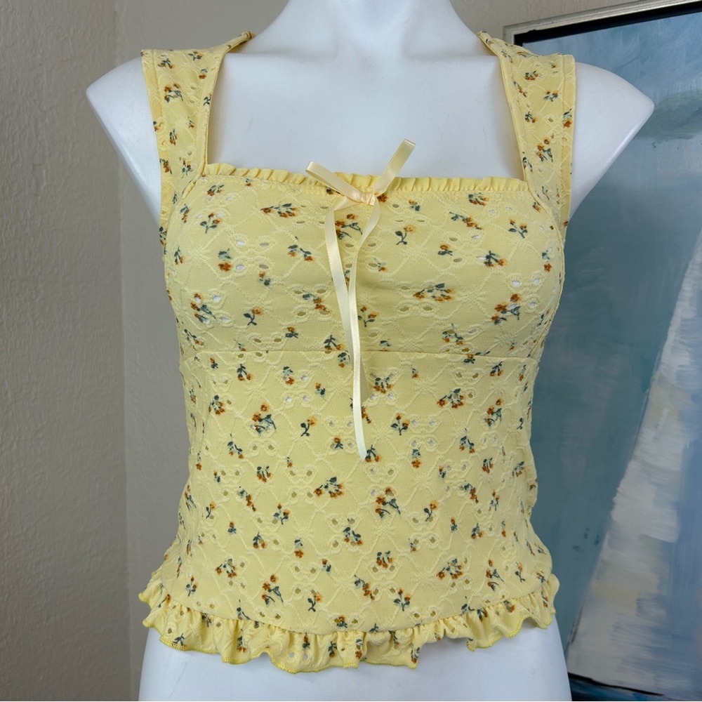 Electric Behaviour Eyelet Tank Yellow Floral Square-Neck Junior Small NWOT - Picture 2 of 7